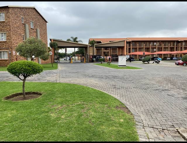 2 BEDROOM SECTIONAL TITLE FOR SALE IN COMET